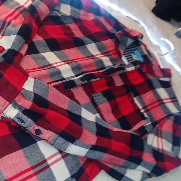 Red Flannel - Picture 5 of 16
